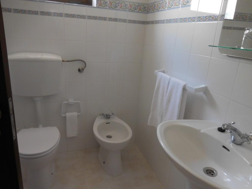 Guesthouse Luar Odeceixe Esterno foto